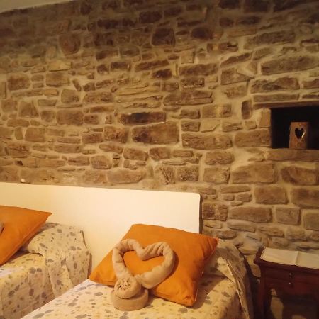 Agriturismo Il Regno Del Marrone Castel del Rio Экстерьер фото